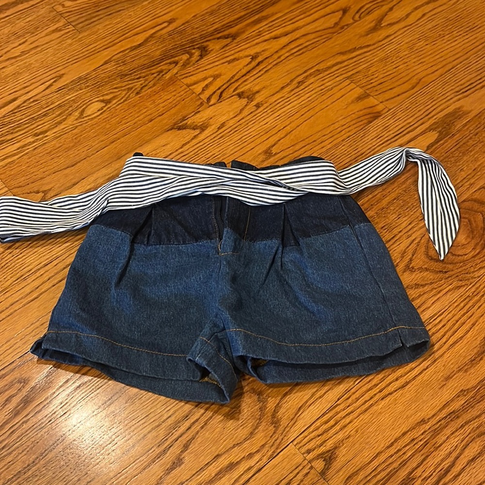 J.O.A Woman’s Two Tone Bow Jean Shorts Size XS